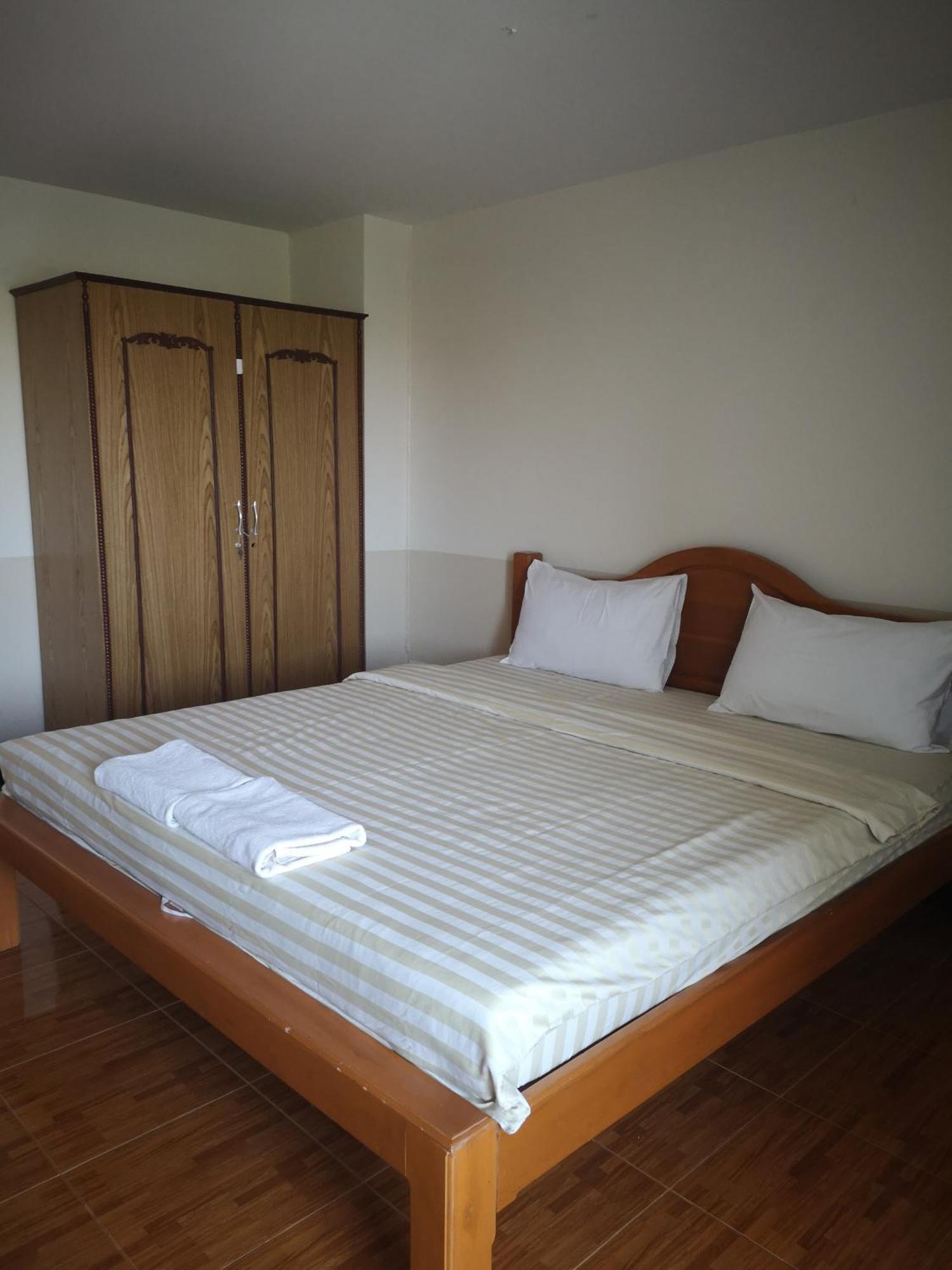 Hotel Sab Suwarn Mansion Suphanburi Zewnętrze zdjęcie